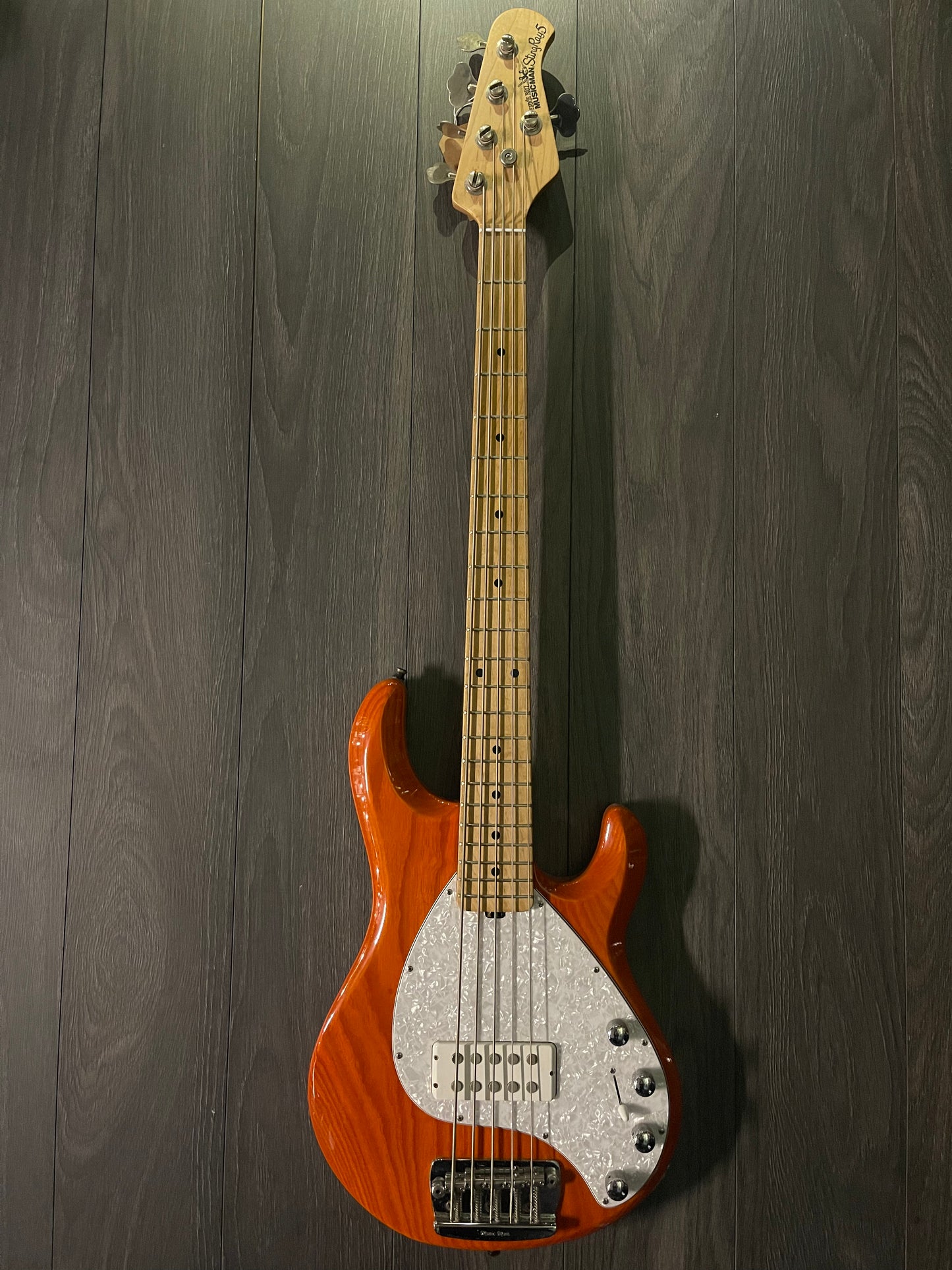 Ernie Ball MusicMan StingRay 5 (Pre-Owned)