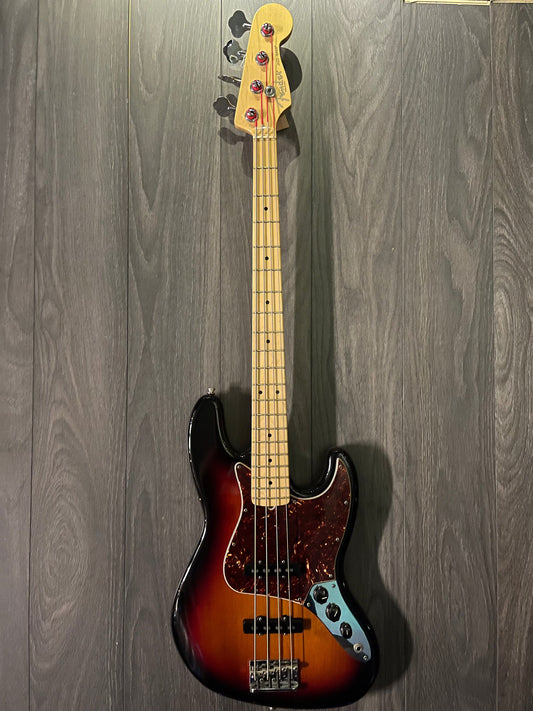 Fender USA Standard Jazz Bass (Pre-Owned)