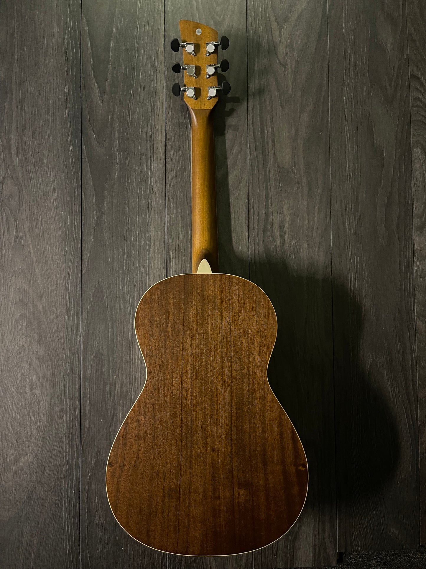 Brunswick Parlour guitar Tobacco Burst Satin