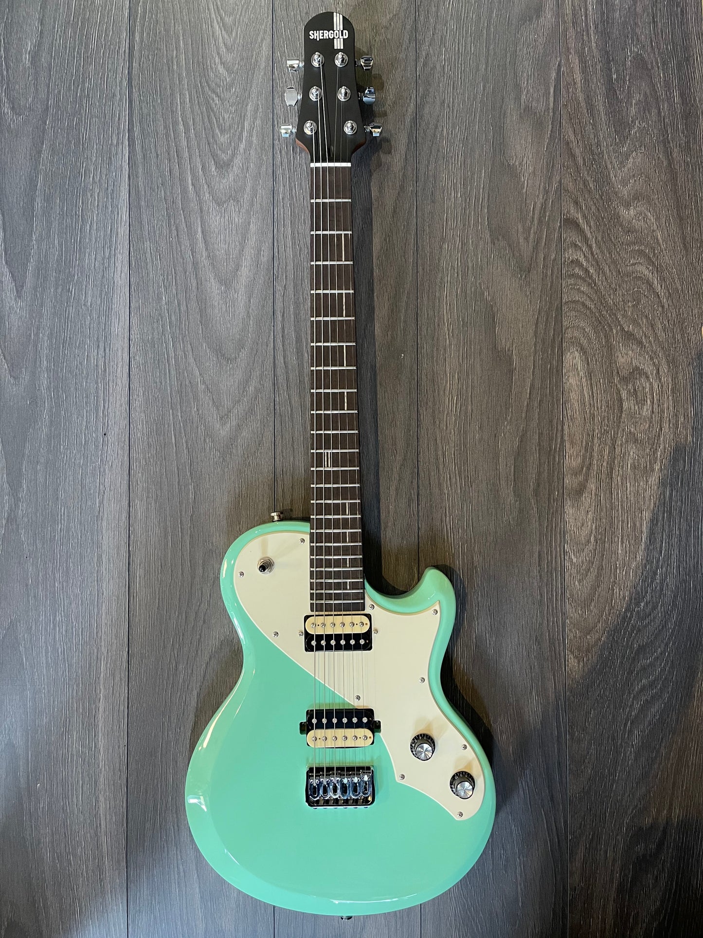 SHERGOLD PROVOCATEUR SP12 STANDARD ELECTRIC GUITAR, MINT GREEN