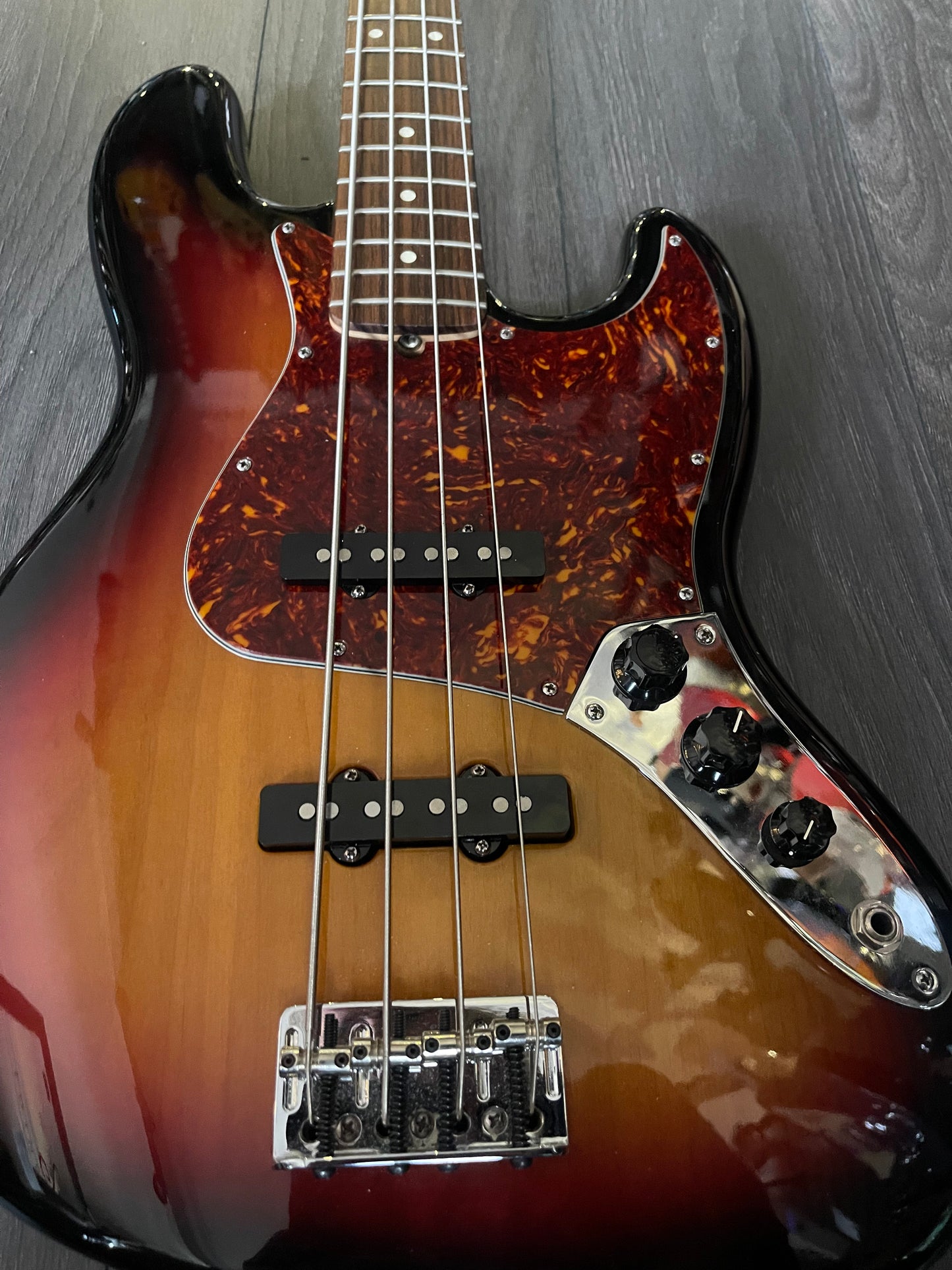 Fender USA Jazz Bass 2005 Sun Burst