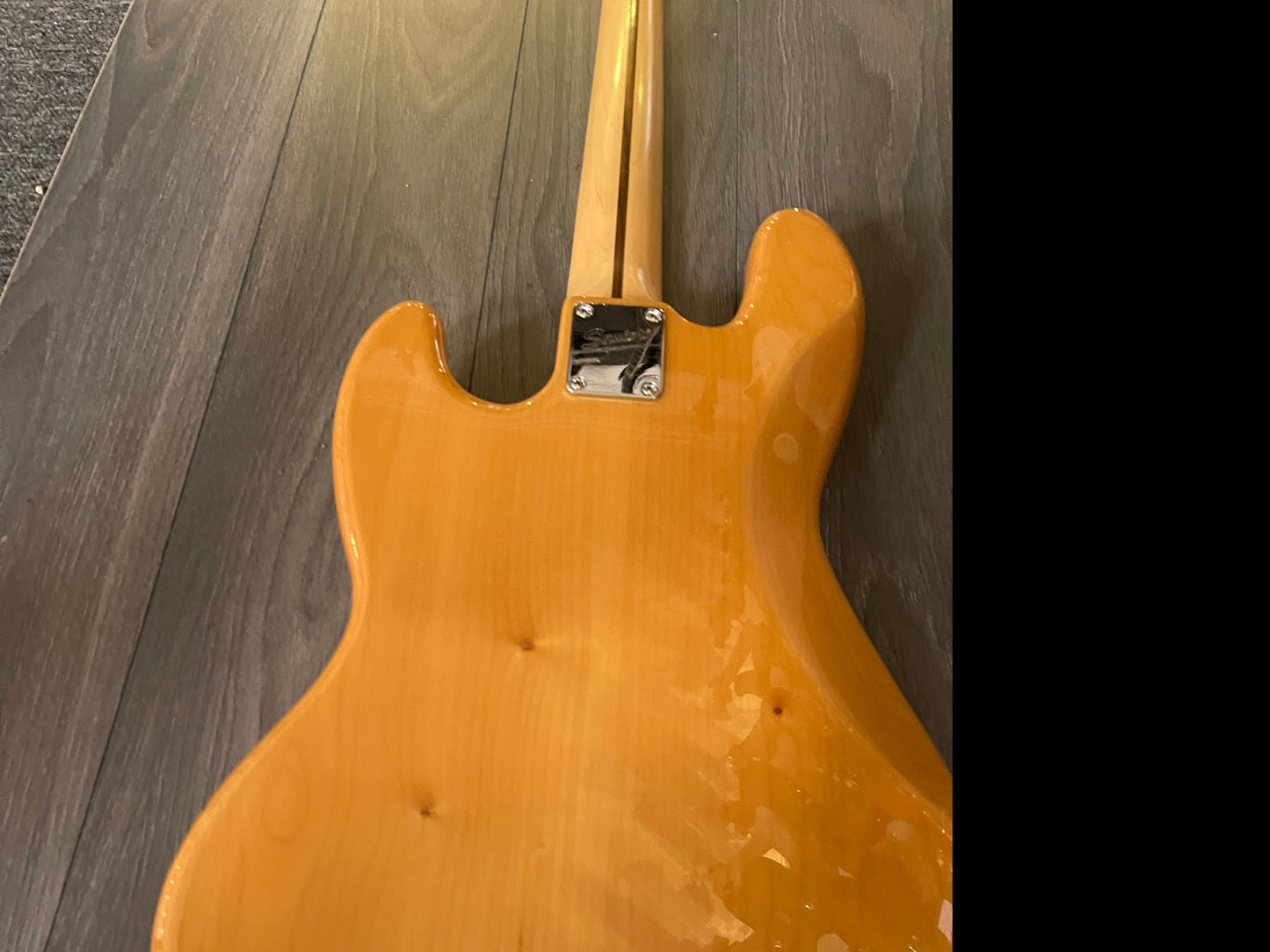 Squier Vintage Jazz bass Natural Wood