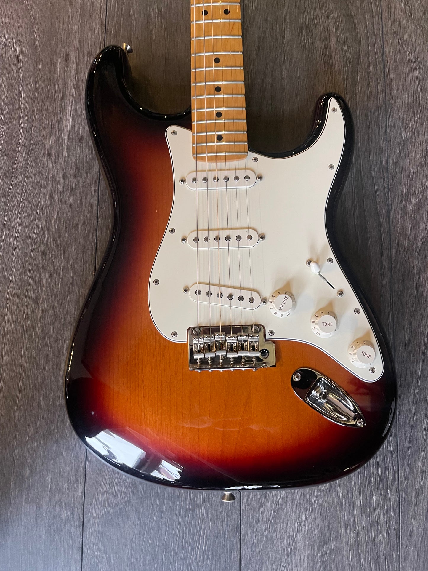 Fender Player Stratocaster® 2019 3-Color Sunburst