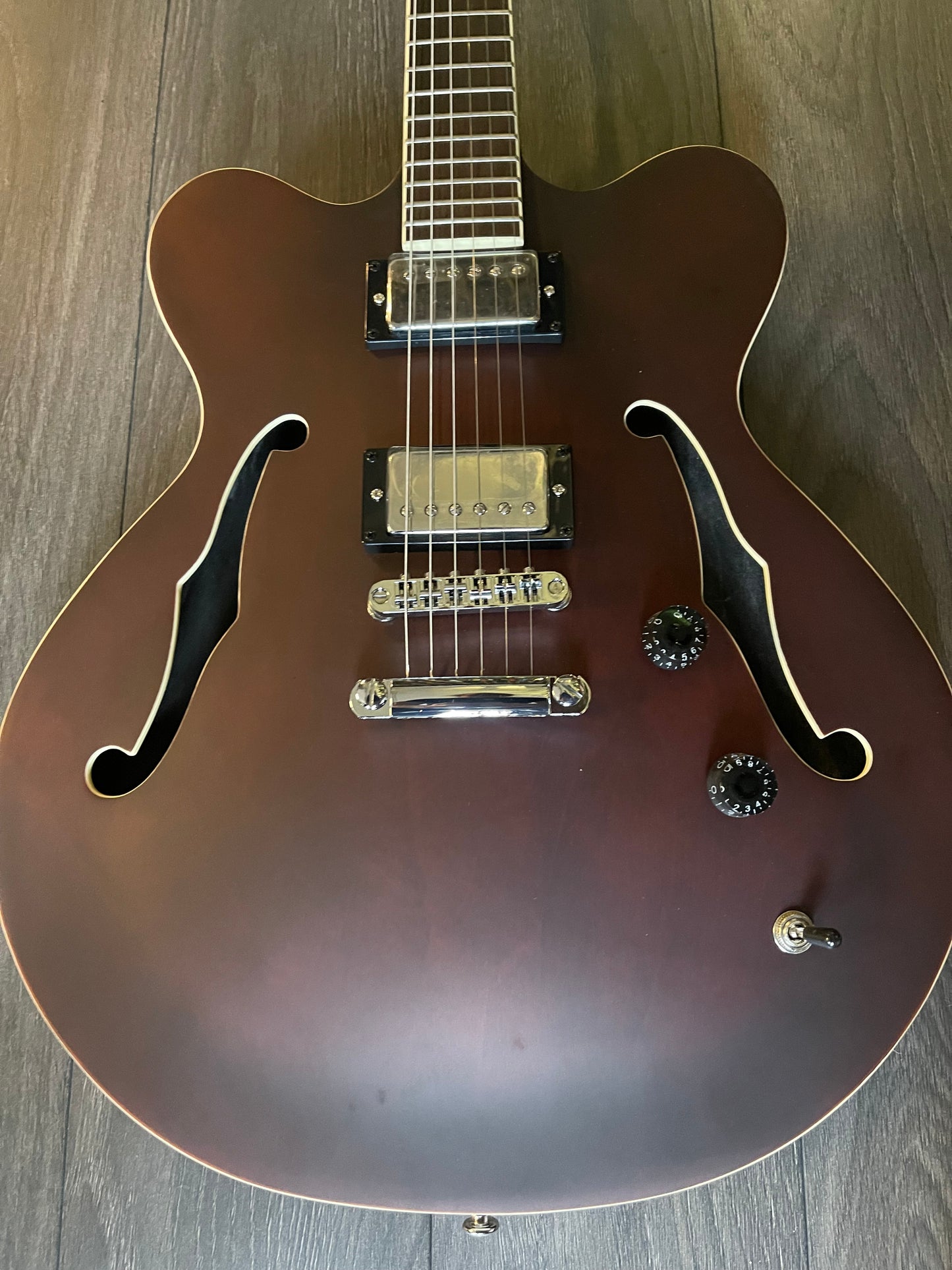 Hofner Verythin UK Exclusive
