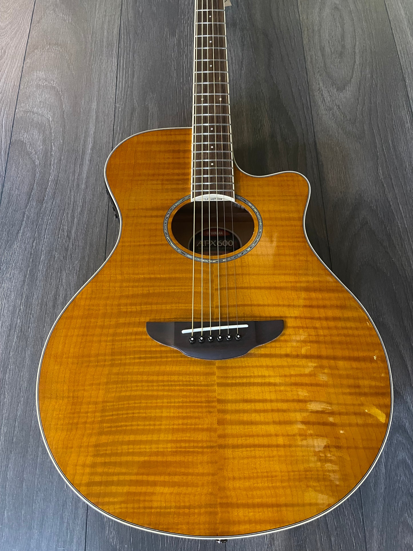 Yamaha APX600FM Electro Acoustic Guitar