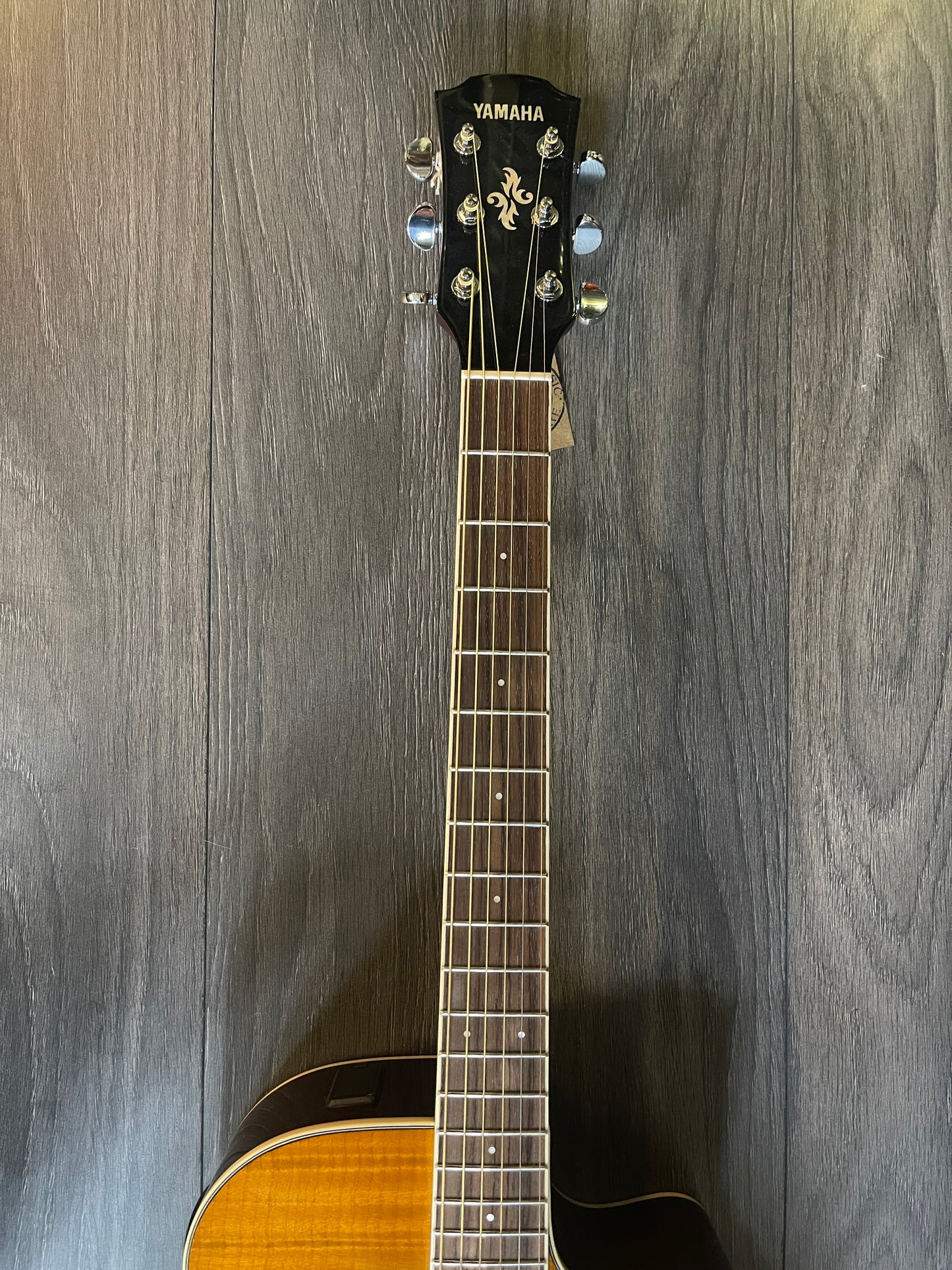 Yamaha APX600FM Electro Acoustic Guitar