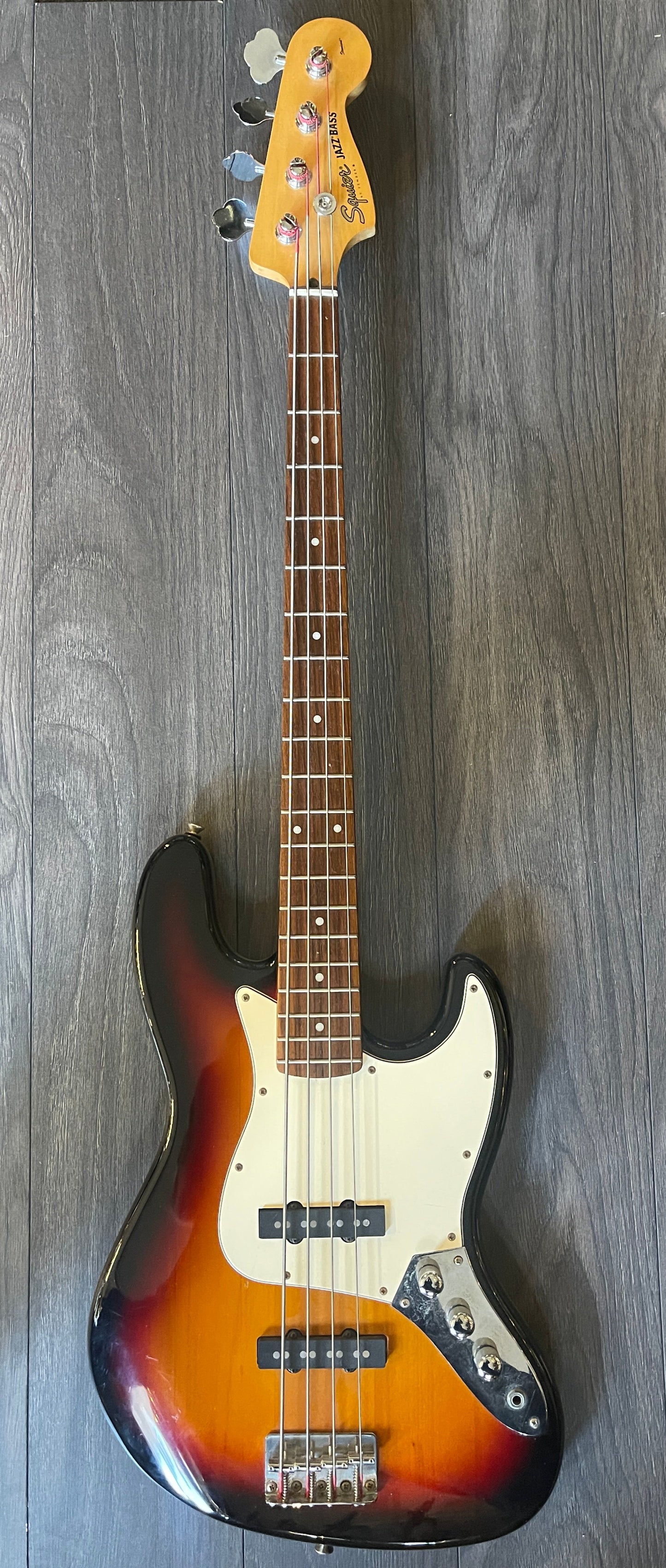 Squire Jazz Bass Standard Series 2001