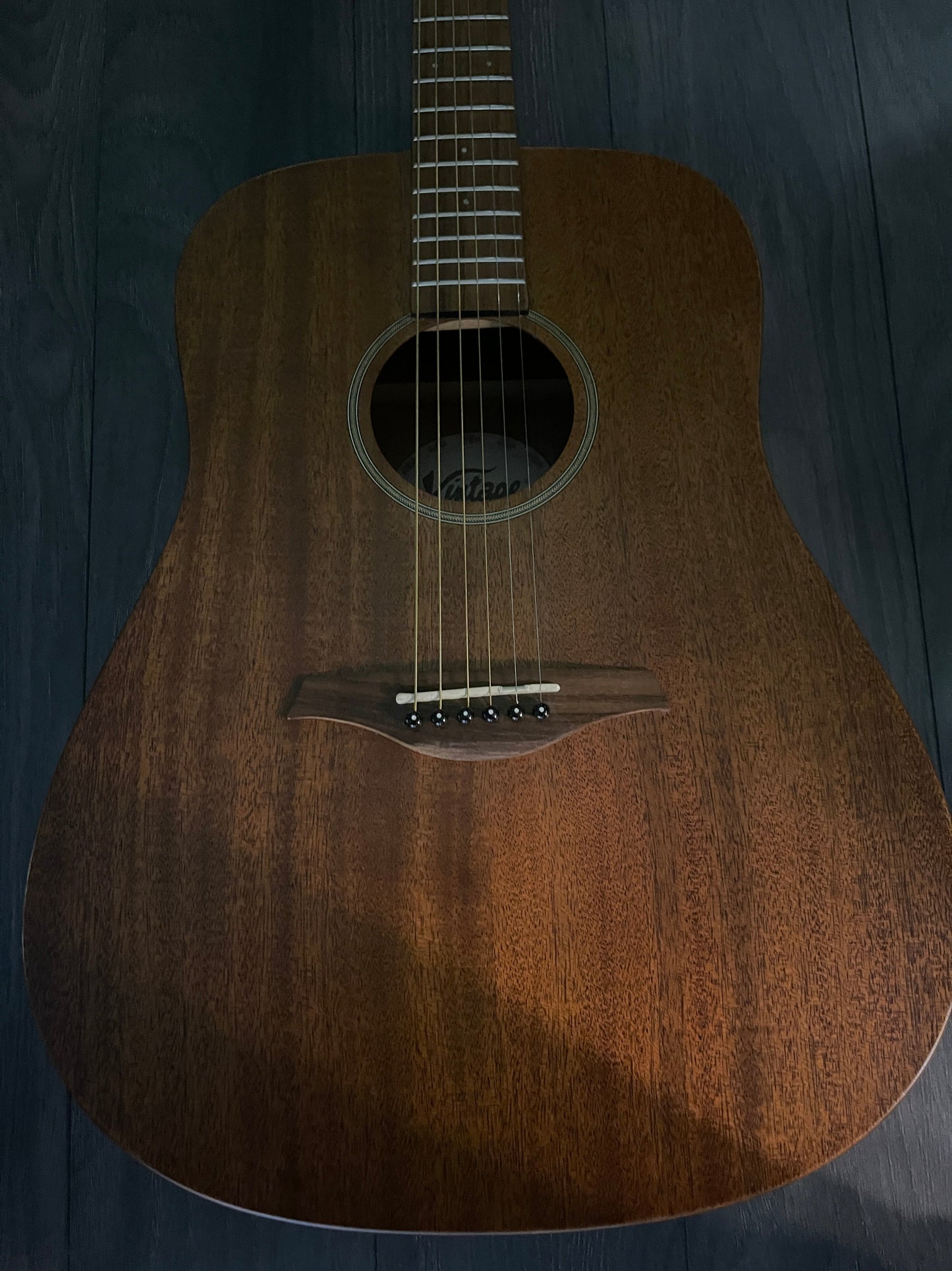 Vintage V400MH Dreadnought – Pre-Owned, Excellent Condition
