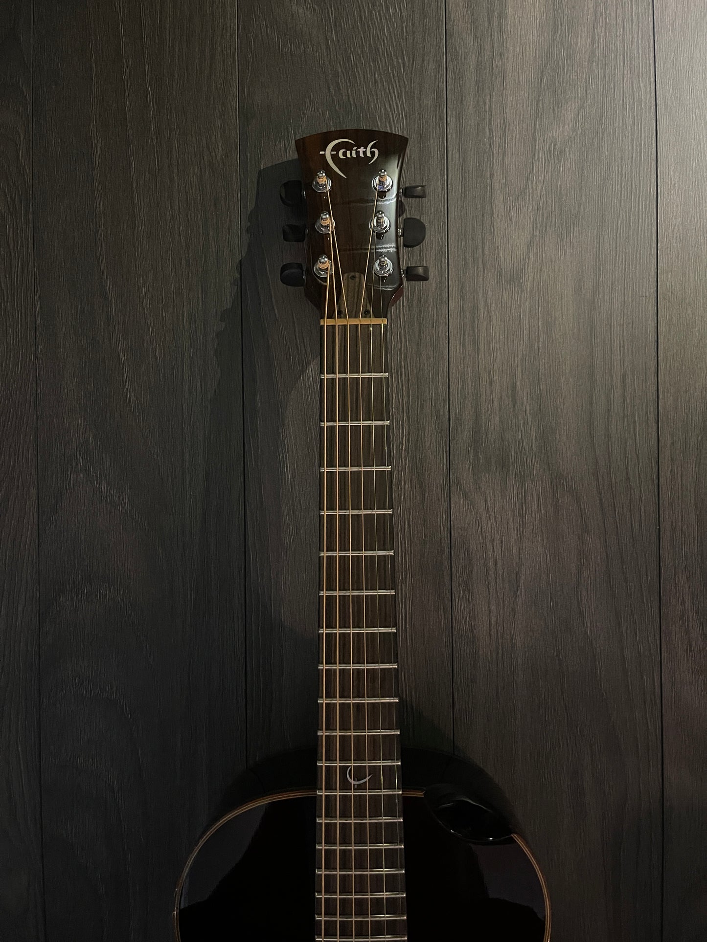Faith Mercury Burst Scoop E – Classic Burst Series - Pre-Owned, Perfect Condition