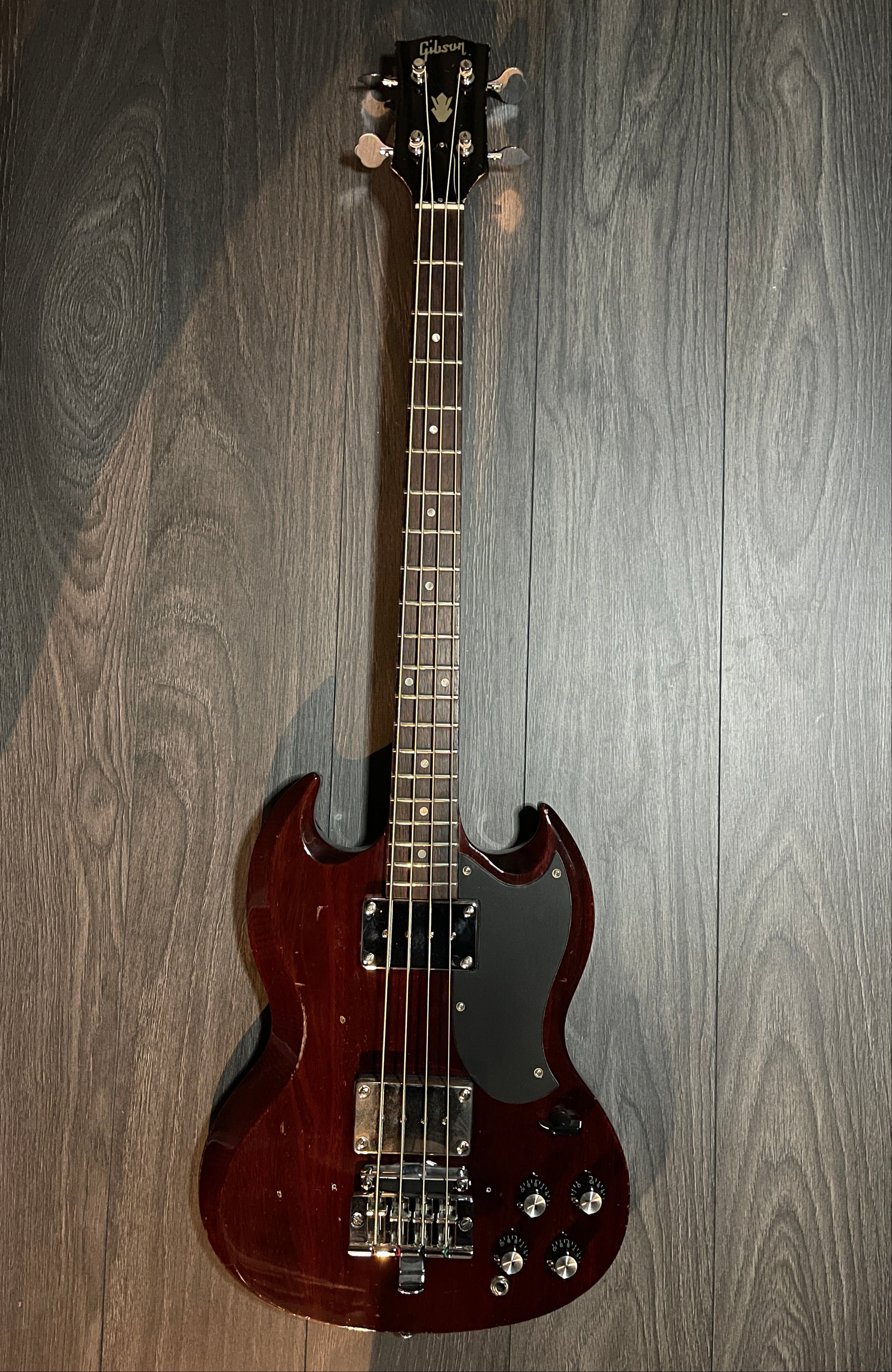 Gibson Vintage EB3 SG Style Bass – Edinburgh Music Centre