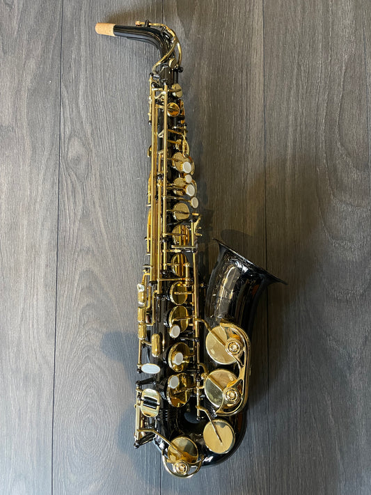 Trevor James The Horn Classic II Alto Saxophone Black and Gold Lacquer