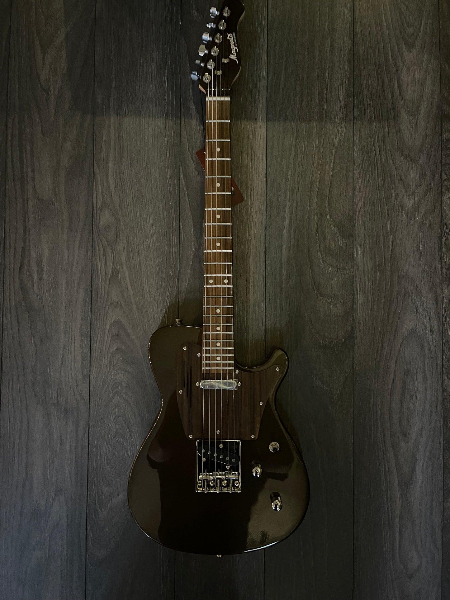 Magneto U-ONE UT-Wave Classic UT-2300 Metallic Brown
