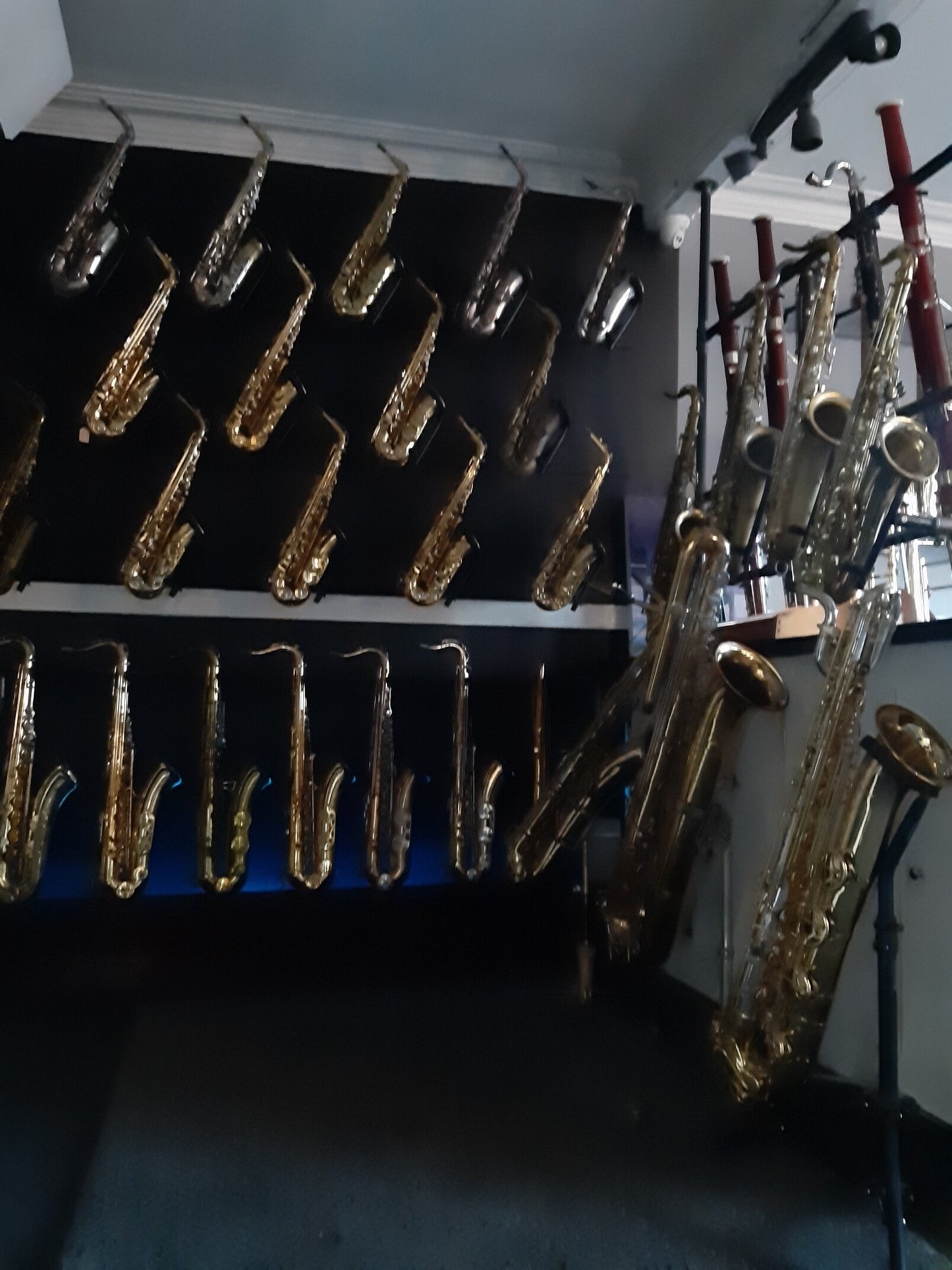 Saxophone Rental
Alto and Tenor saxophone rental