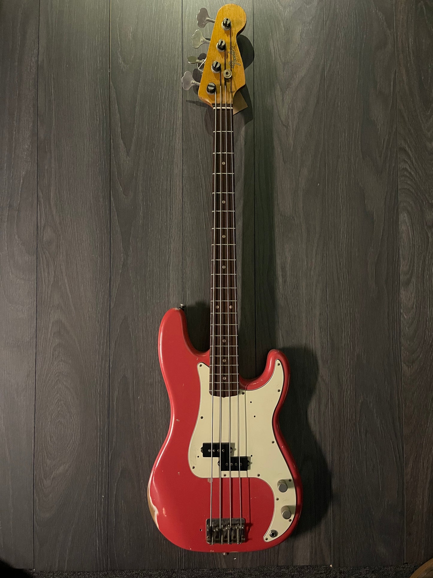 Limelight 1960's Fender Copy Mexico Precision Bass Guitar (Pre-Owned)