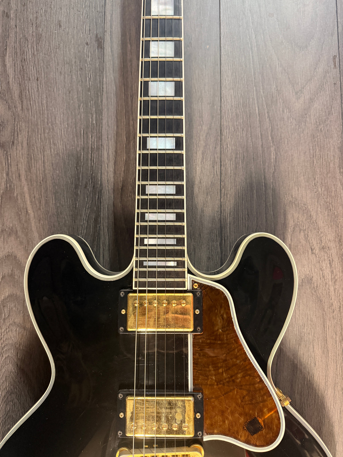 Gibson B.B. King Lucille – Ebony Black – Original Hard Case