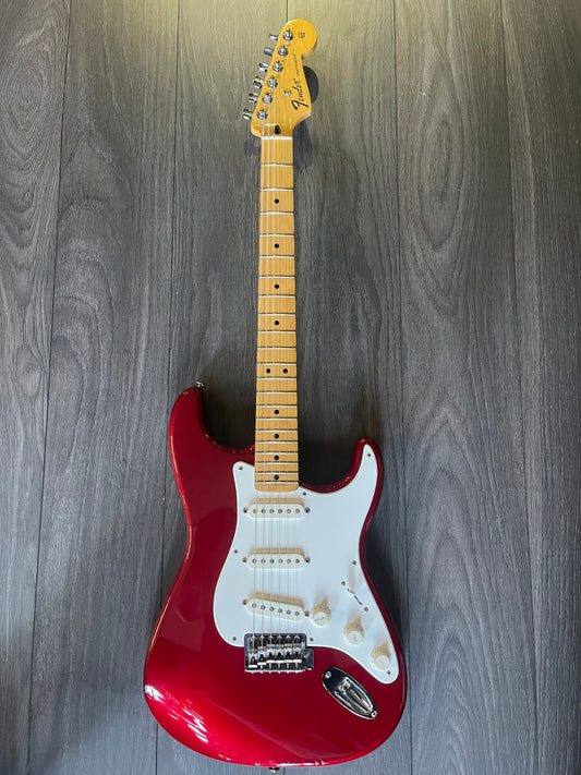 Fender Stratocaster 2015 HSS Metallic Red