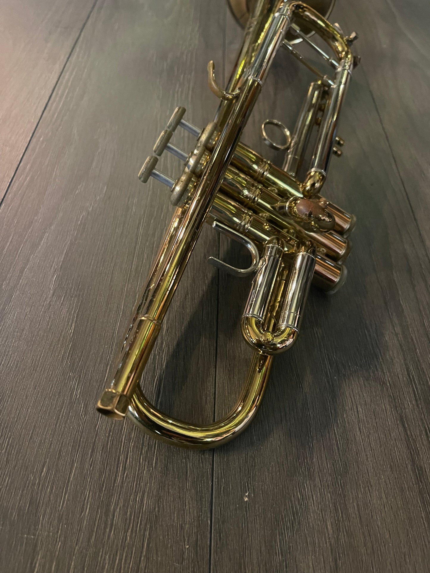 Bach Stradivarius 43 B b trumpet