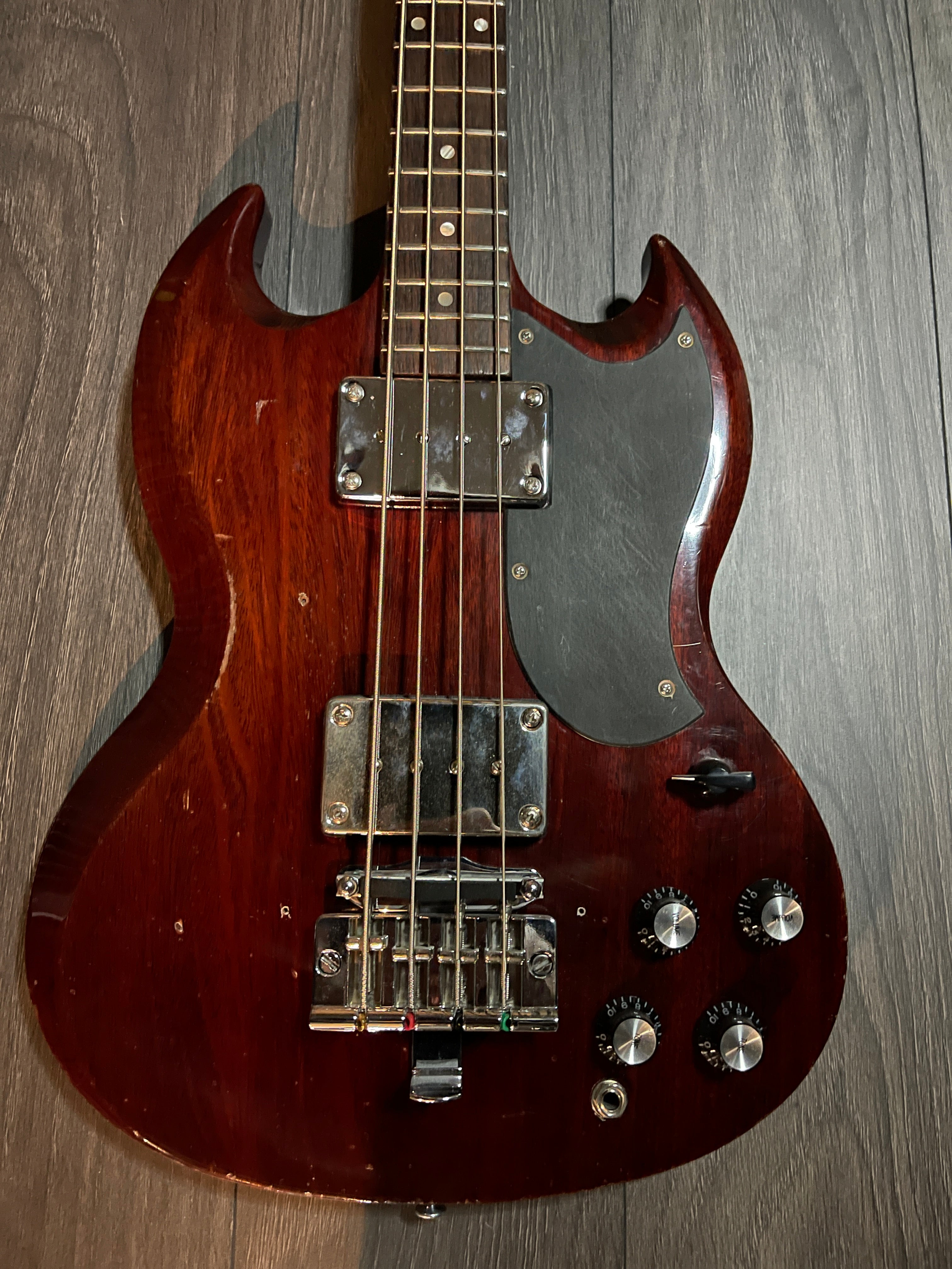 Gibson Vintage EB3 SG Style Bass – Edinburgh Music Centre