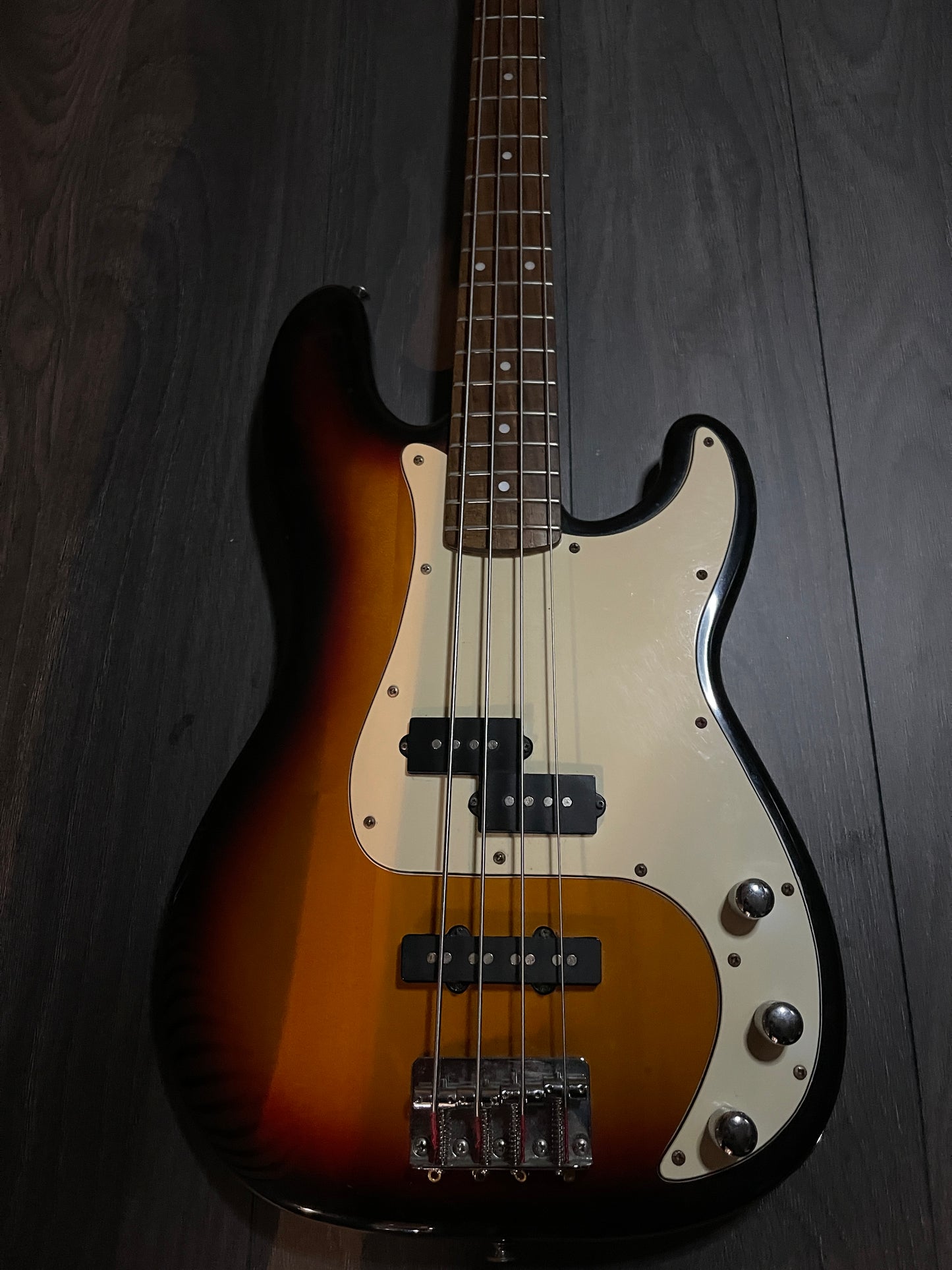 Squier Precision Bass Special