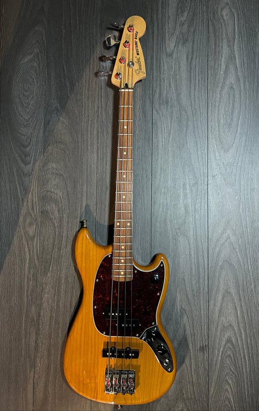 Fender Mustang Bass